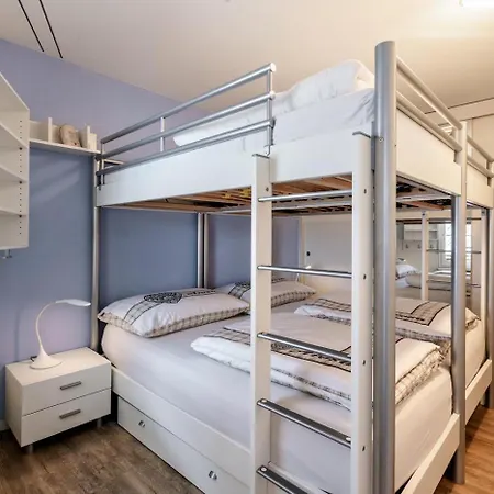 Haus Lorez B-5 公寓