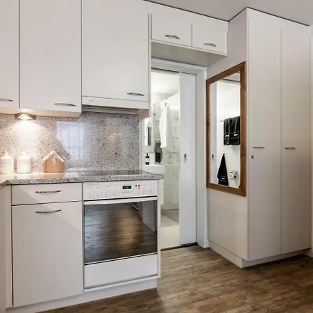 Haus Lorez B-5 Apartment *